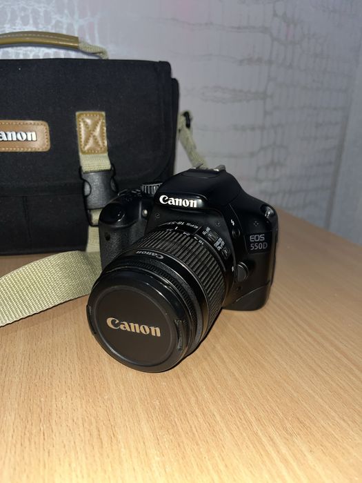 Фотоаппарат Canon 550D