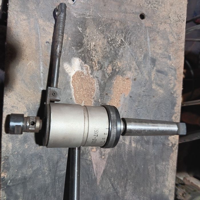 Резбонарезни реверсивни глави м2-м20