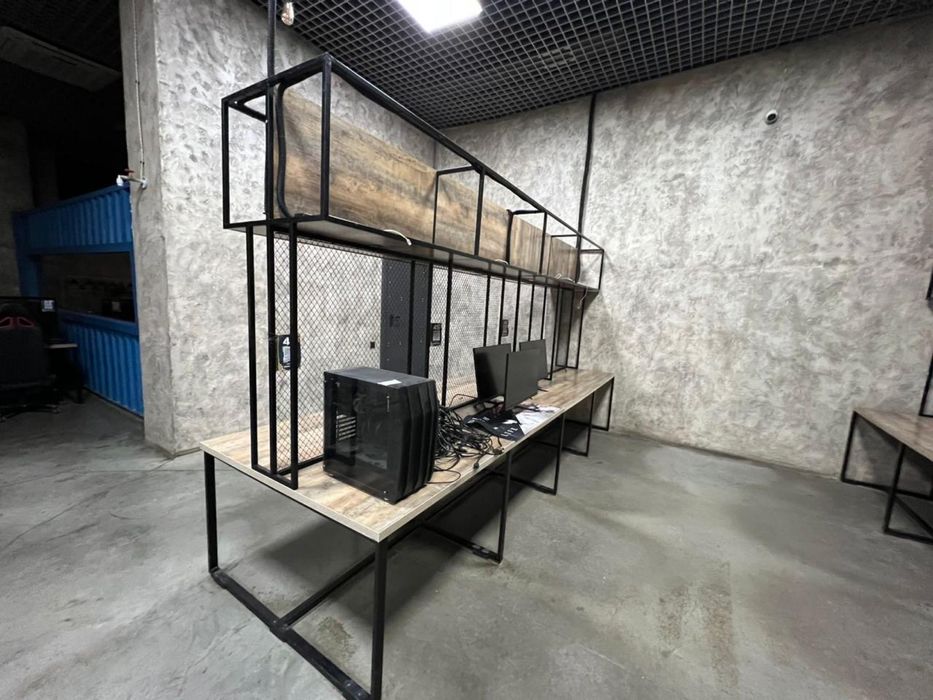 Мебель для компьютерного клуба