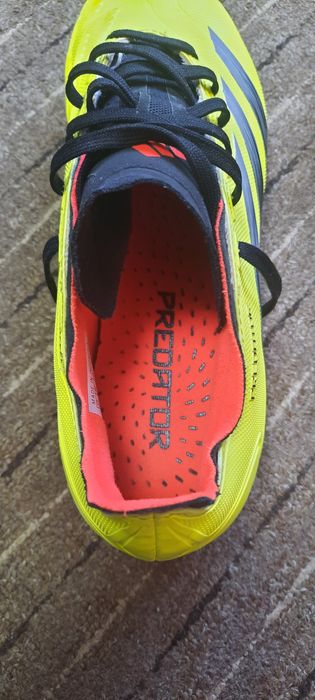 Vând Adidas Predator League în stare foarte bună