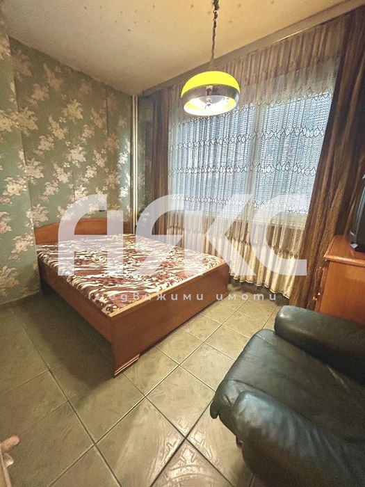 Тристаен обзаведен апартамент в кв. Люлин 6 - на пешеходно разсояние