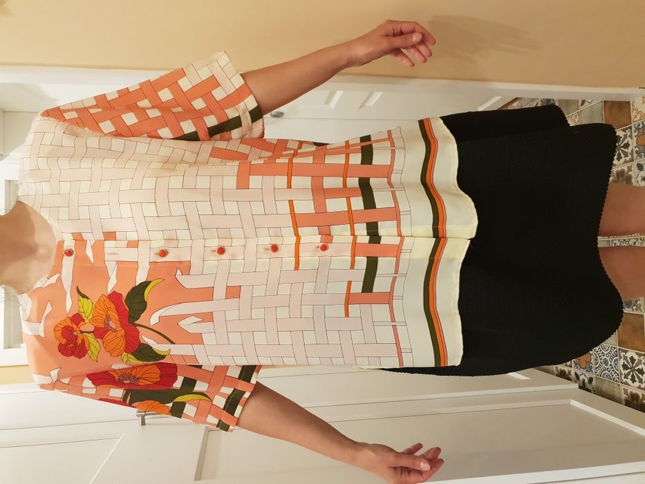 Продавам дамски блузи с къс ръкав модел риза