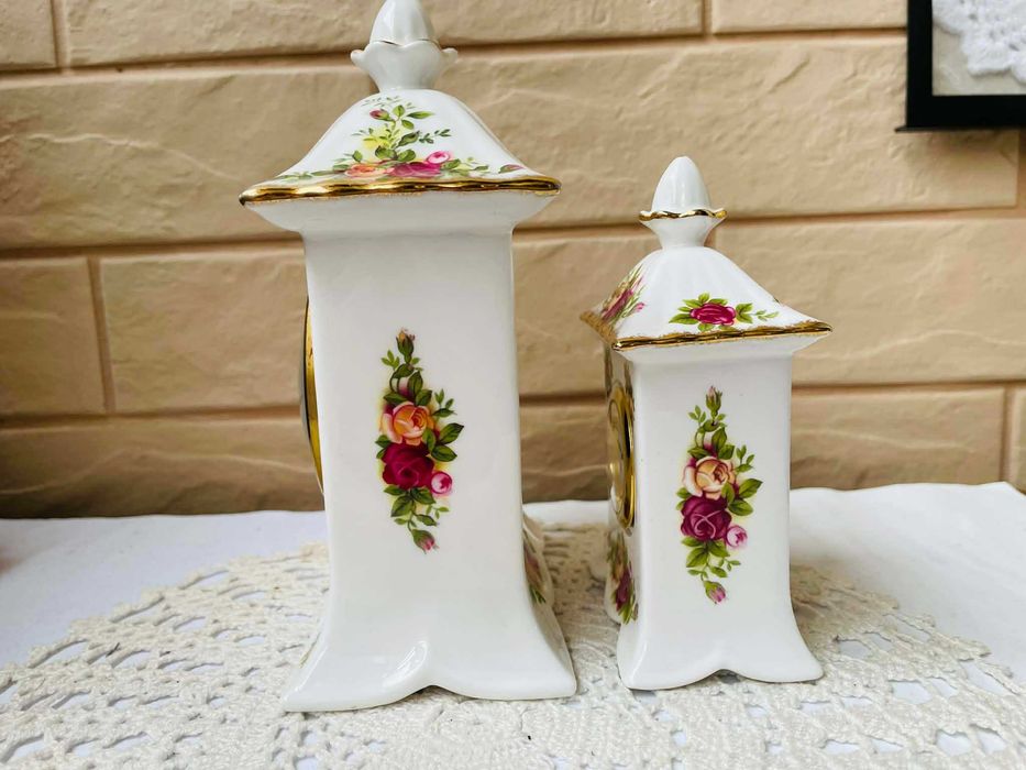 ROYAL ALBERT красив часовник от Англия от костен порцелан