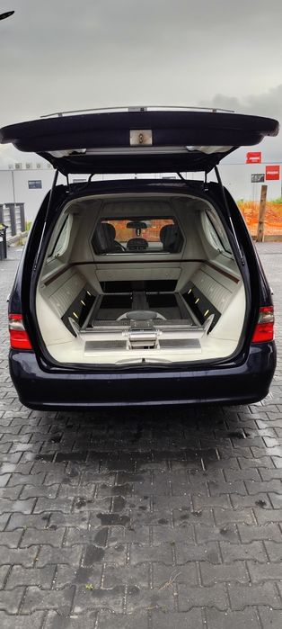 Dric funerar Mercedes-Benz