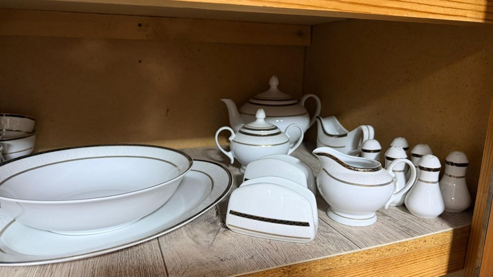 Продам сервизный набор