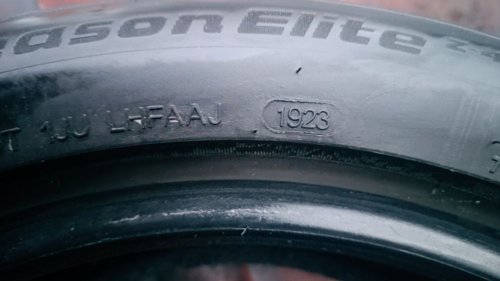 225/50/17 Goodride дот 1923