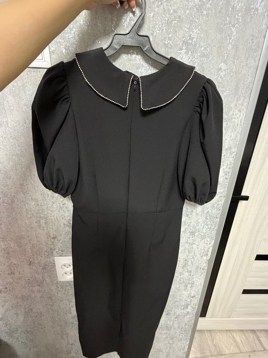 Элегантное чёрное платье, размер М