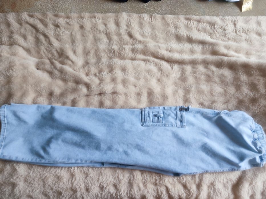 Джинсы женские .