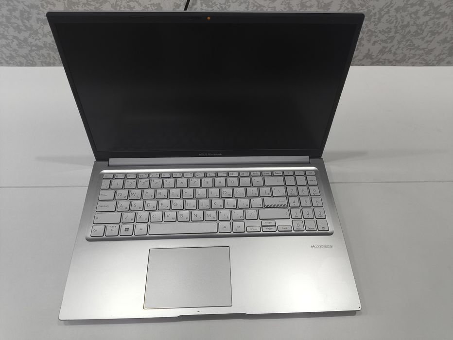 ASUS Vivobook M1502YA