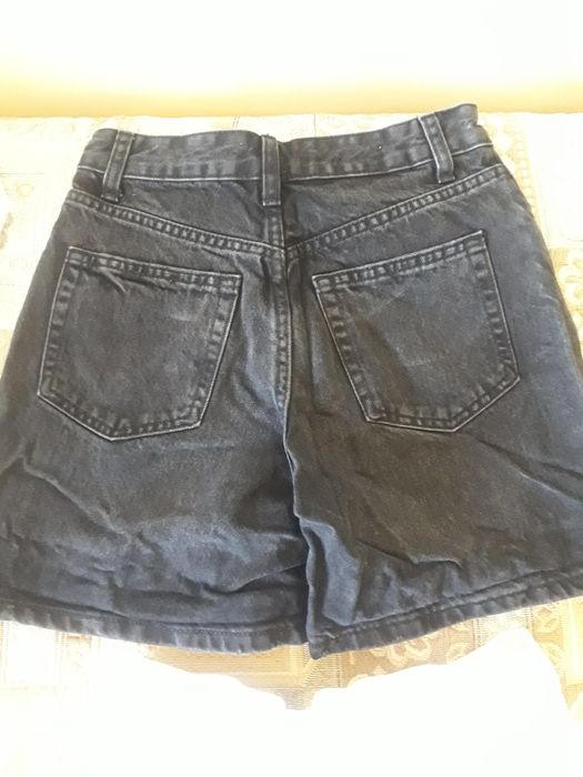 Лот къси панталонки и потник