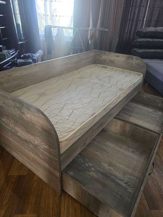 кровать одноместная