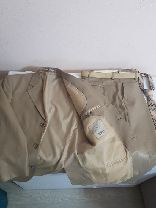 Продам костюм двойку