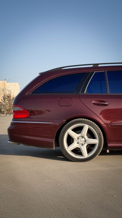Mercedes Benz W211 E550 ESTATE