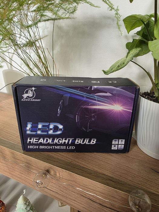 Лампы для фар Dawn Knight H4