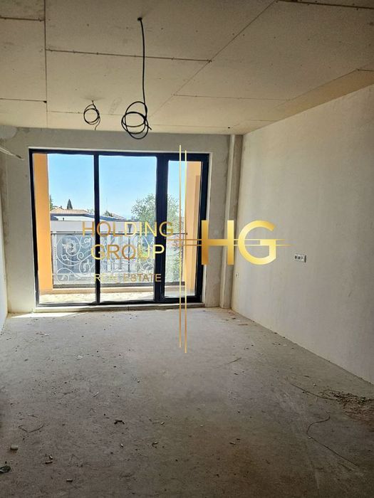 Продава се Двустаен апартамент в к.к. Св.Св. Константин и Елена - 71 кв.м за 1902 €/кв.м - Снимка #3