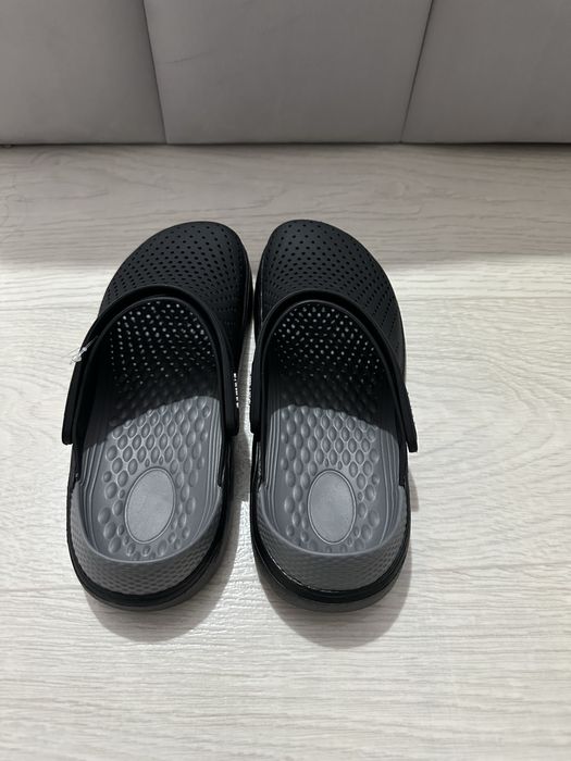 Чёрные кроксы / сабо удобные