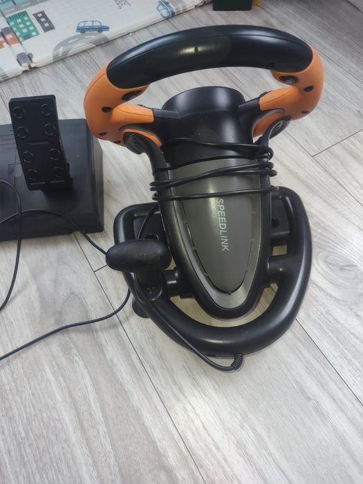 Volan de curse pt PC