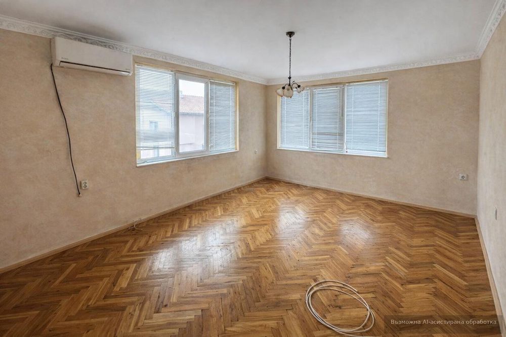 Тристаен апартамент в кв. Банево