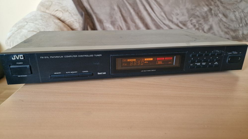 Радио тунер  JVC