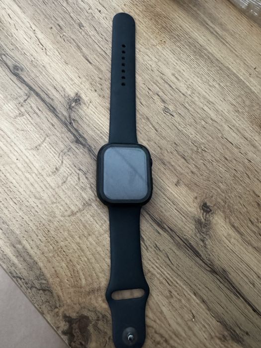 Продам Apple Watch серия 7, 45мм