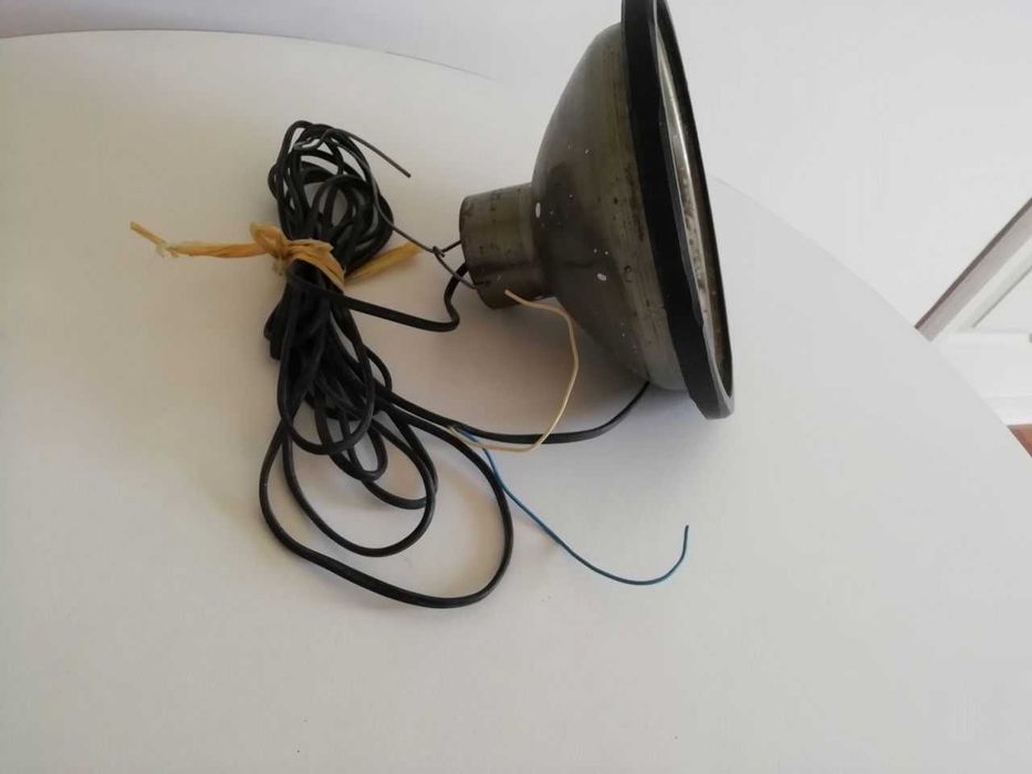 Топор  советский , ключи рожковые, кочерга, прожектор для фонаря