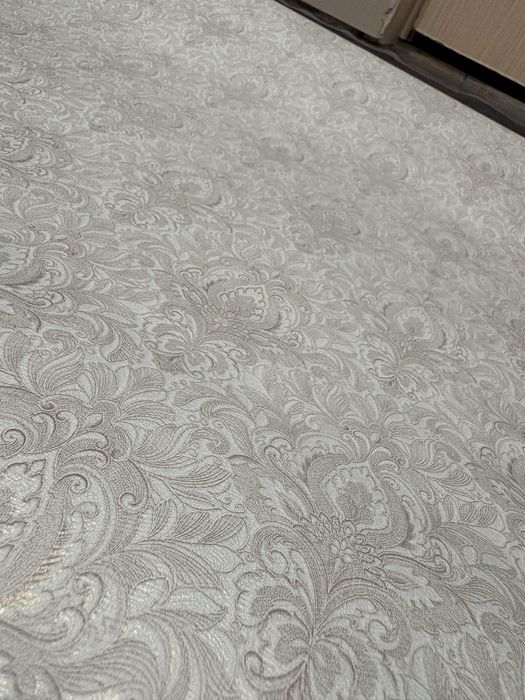 Продам обои в наличие 3 вида