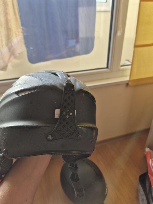 Продавам Ски каски