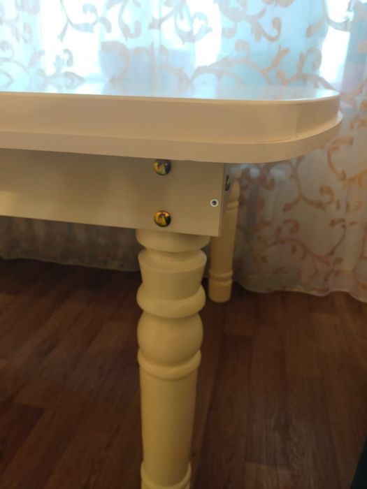 Продам новый стол