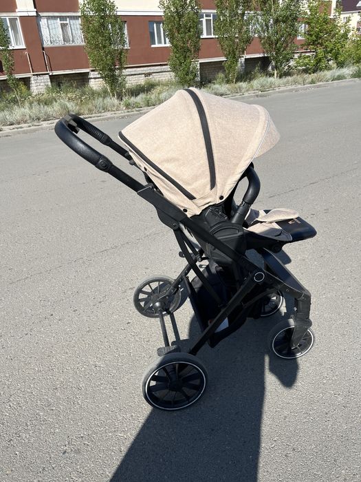 Продам коляску Ining baby