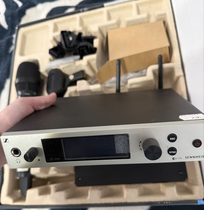 Microfon profesional NOU