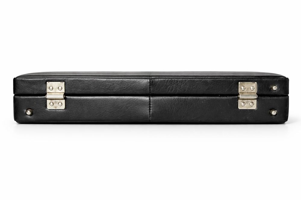 Дипломатическо ретро куфарче 47x33 см – здраво и стилно