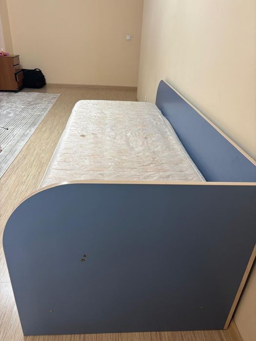Срочно продам детскую кровать