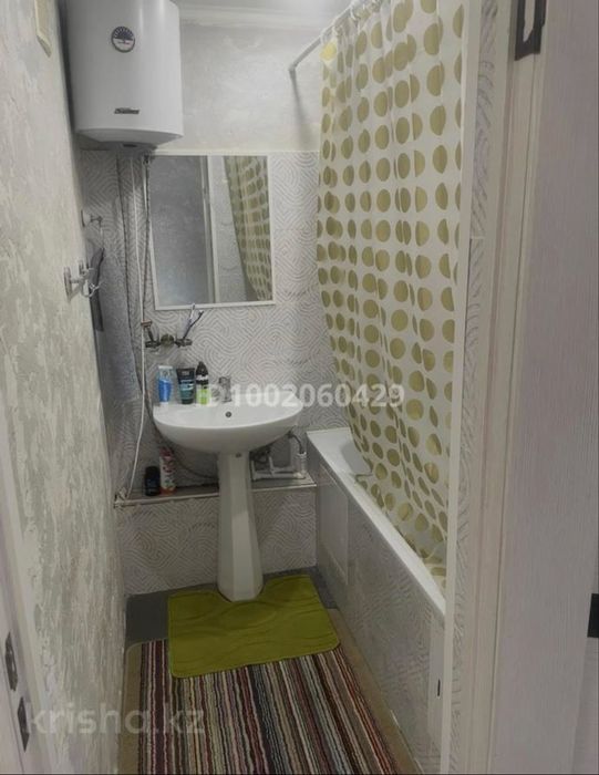 Продам квартиру 4 х комн. В Аксу