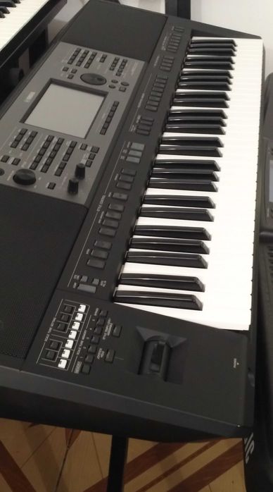 Vând schimb orga si pian profesional Korg SP 170 Deluxe Korg Pa3X Gem WK4 Yamaha A5000