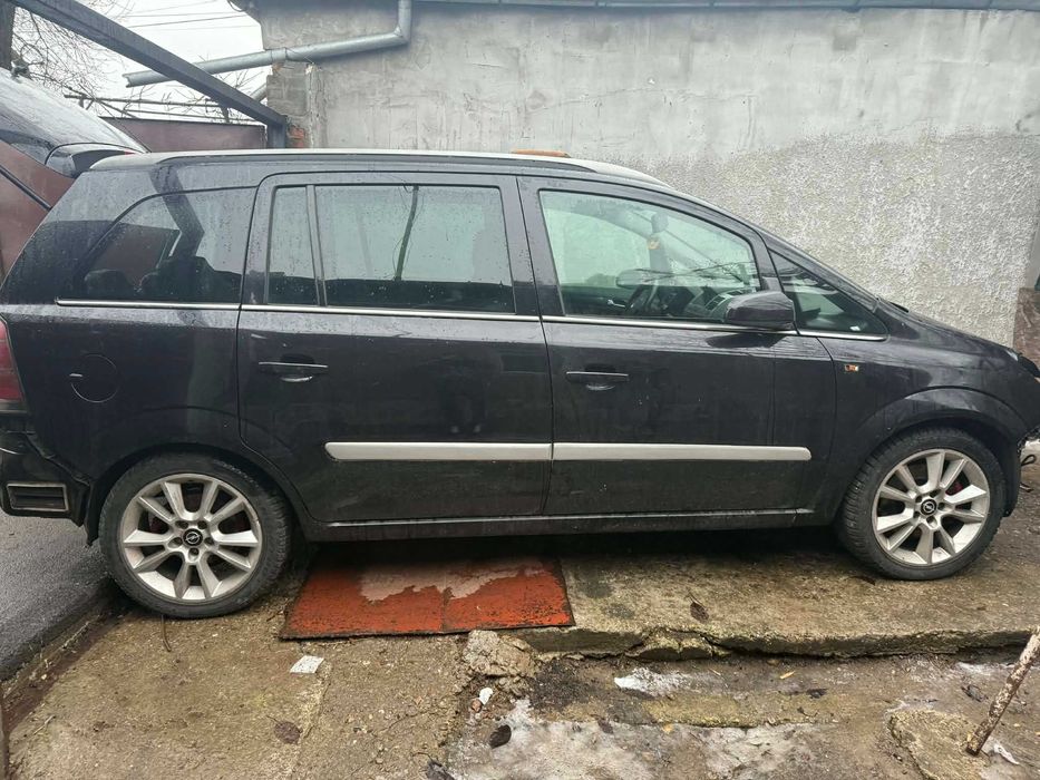 Opel Zafira b 2006