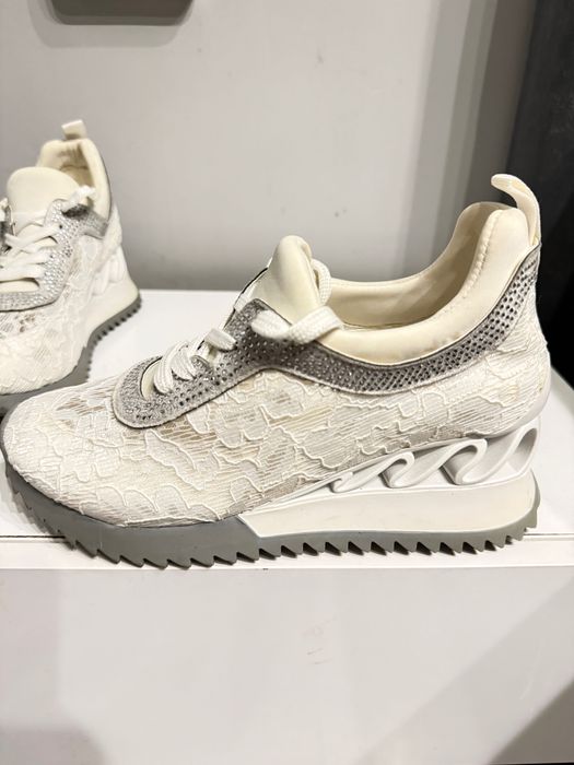 Дамски бели сникърси