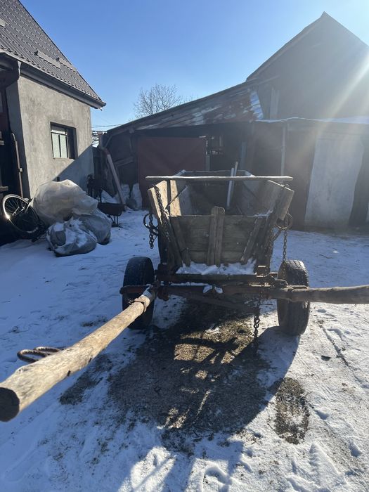 Vand  caruta 2 bucati