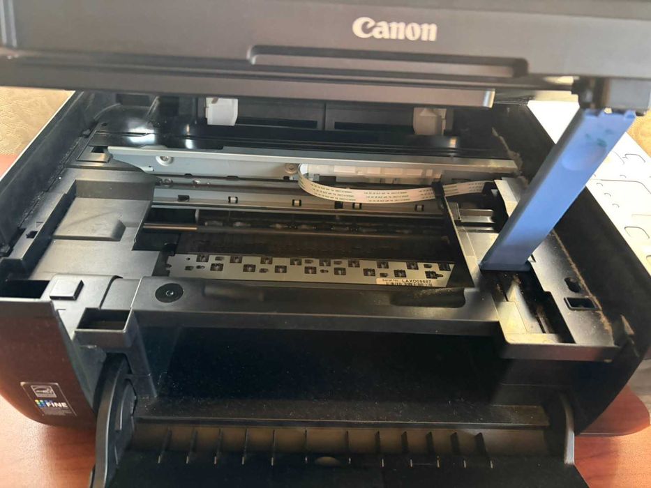 Принтер и скенер Canon