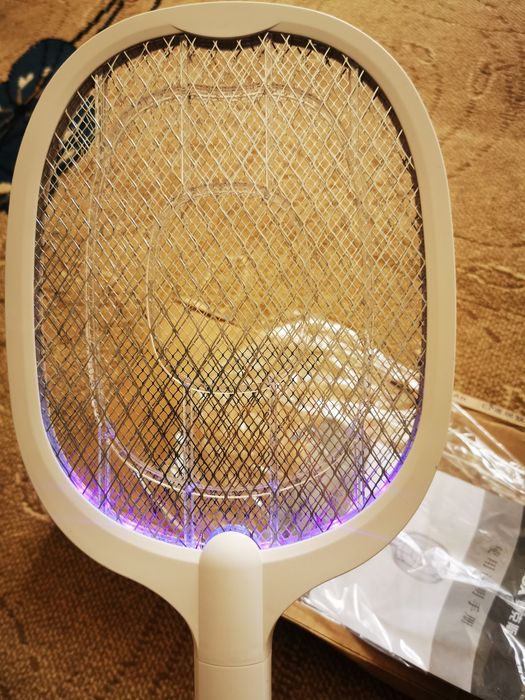 Мухобойка электронная