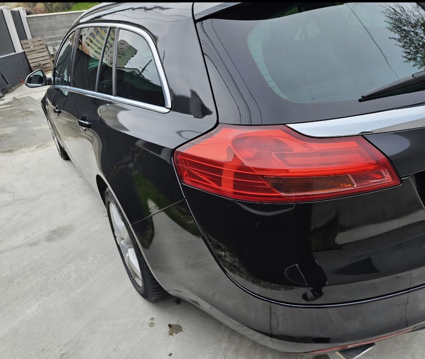Opel Insignia Sport Tourer 2L, 170 CP