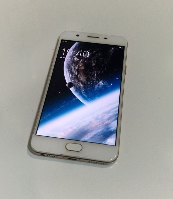Telefon Oppo perfect funcțional