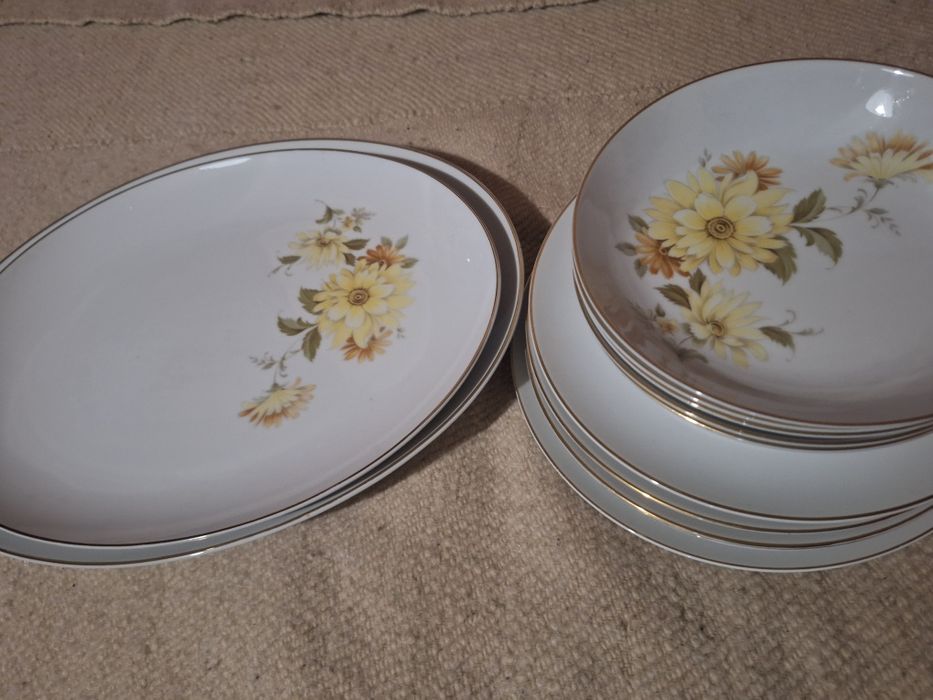 Голям порцеланов сервиз 14 части 45 см дължина⁸