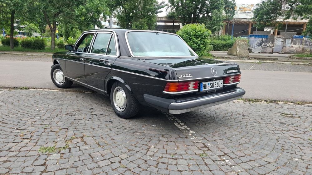 MERCEDES-BENZ E-Class 1983 — imagine 3