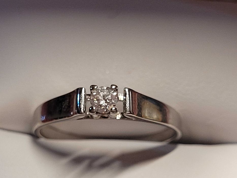 Inel cu diamant de 0,12 CT