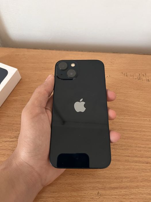 iPhone 13 128GB в отличном состоянии