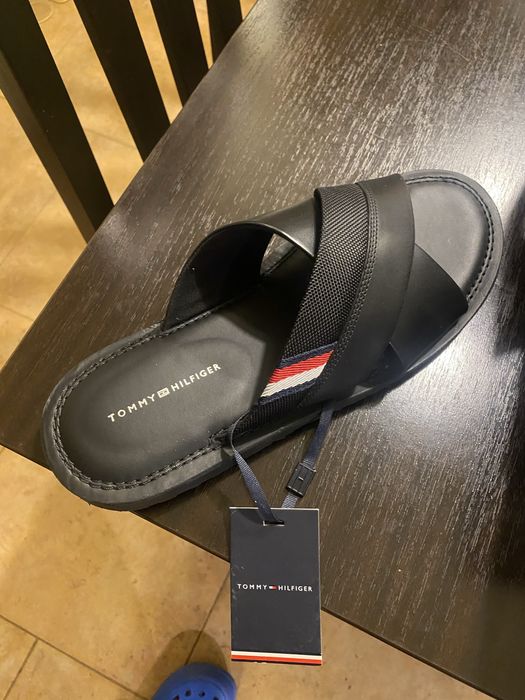 Vind sandale piele tommy noi marimea 43