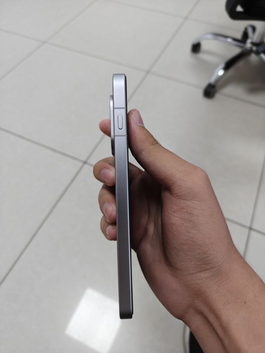 Oppo Find X9 sotuvda