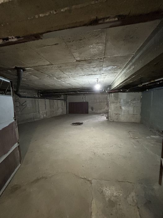 Гараж под наем 70€