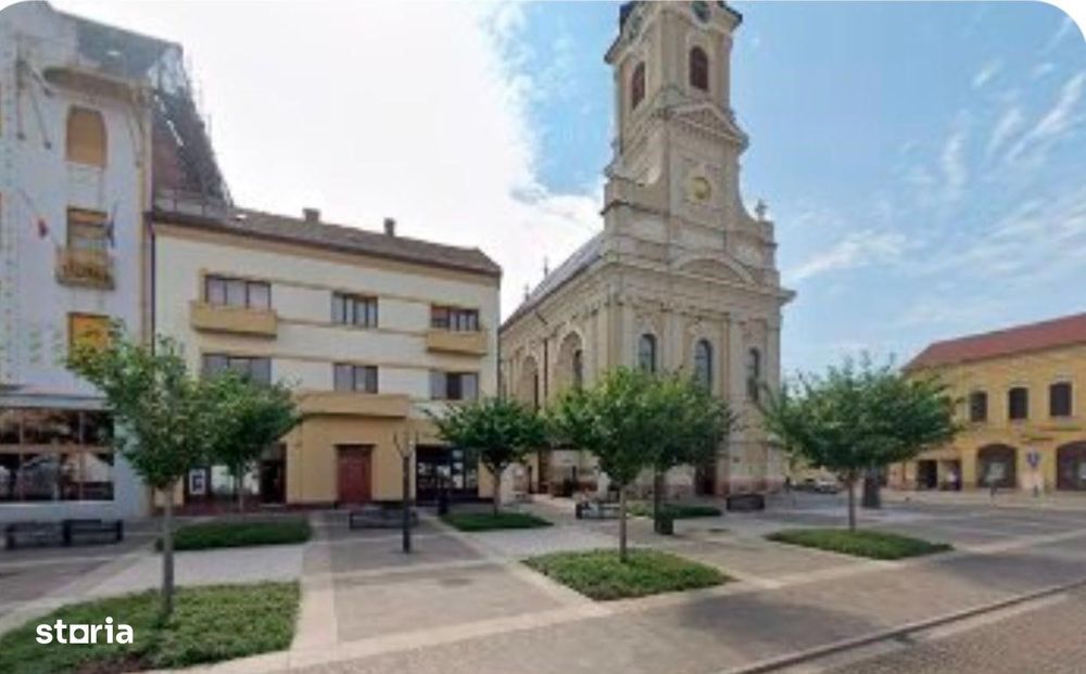 Apartament spațios ultracentral, lângă Biserica cu Luna