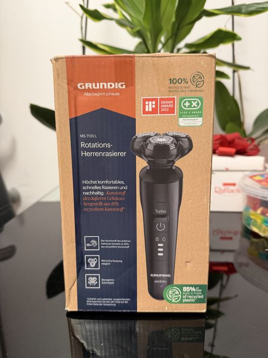Aparat de ras rotativ Grundig MS 7130 L Wet & Dry Turbo NOU - iF Design Award 2022